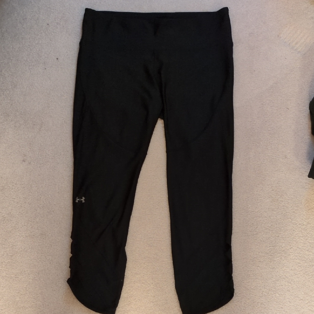 Under Armour Black Capri Performance Leggings